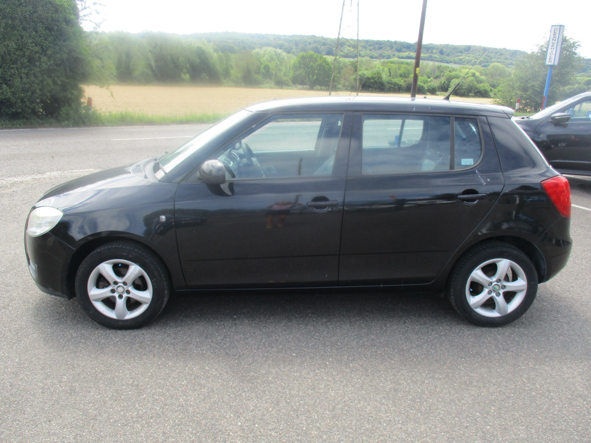 SKODA FABIA 1.2 HTP 12V 2 2008